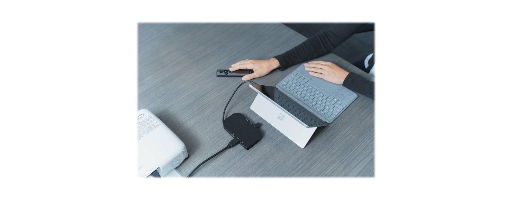 Kensington Sd1610P Usb-C Mini Mobile 4K Dock W/ Pass-Through Charging For Microsoft Surface Devices